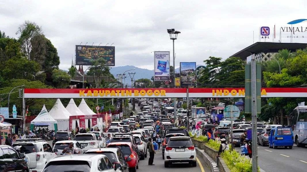Polres Bogor Terapkan Car Free Night di Jalur Puncak untuk Antisipasi Kemacetan Malam Tahun Baru 2026