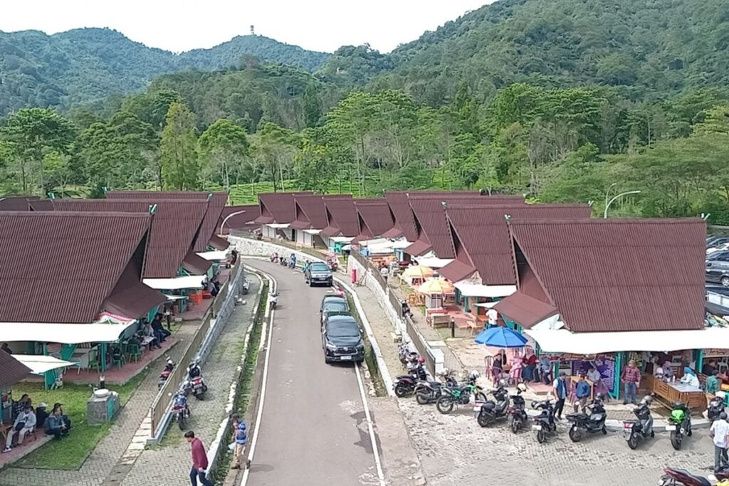 Sepi Pengunjung, Rest Area Gunung Mas Puncak Ditata Ulang