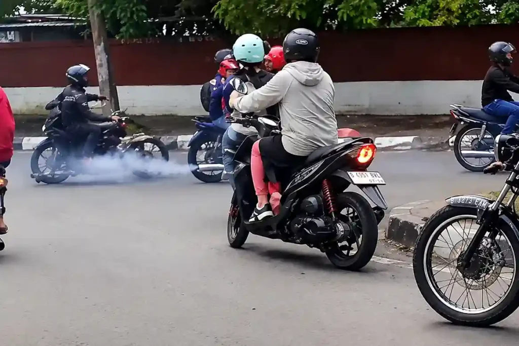 Polres Bogor Siagakan Personel, Ribuan Bikers Padati Stadion Pakansari
