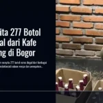 Petugas Sita 277 Botol Miras Ilegal dari Kafe dan Warung di Bogor